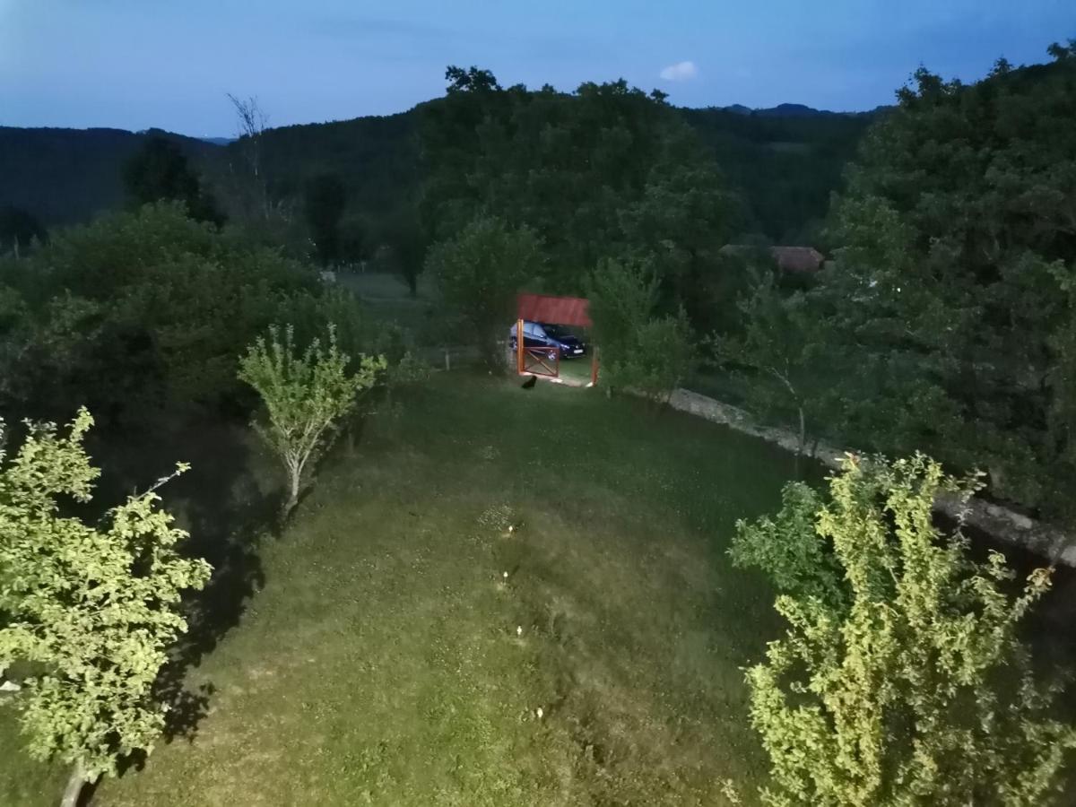 הוילה Trnava  Srdica Kuca מראה חיצוני תמונה